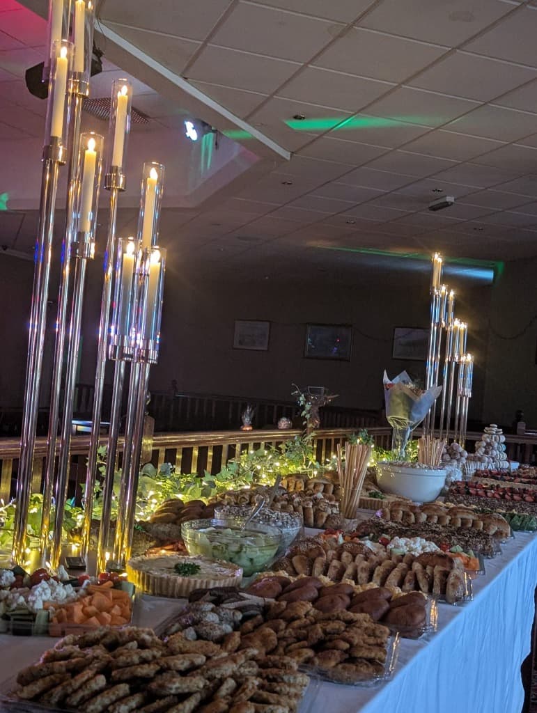 Main catering media